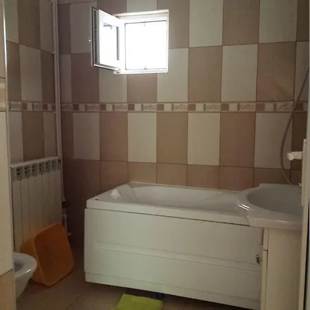 Mitu * Ефоріє-Норд